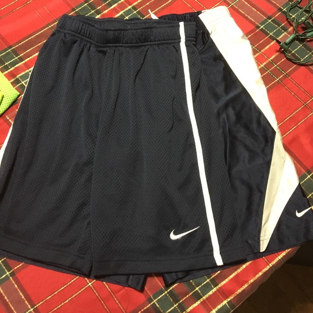 Lightly used boys Medium Nike basketball shorts
